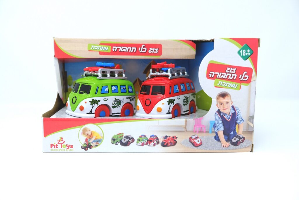 אוטובוסים ממתכת למשחק