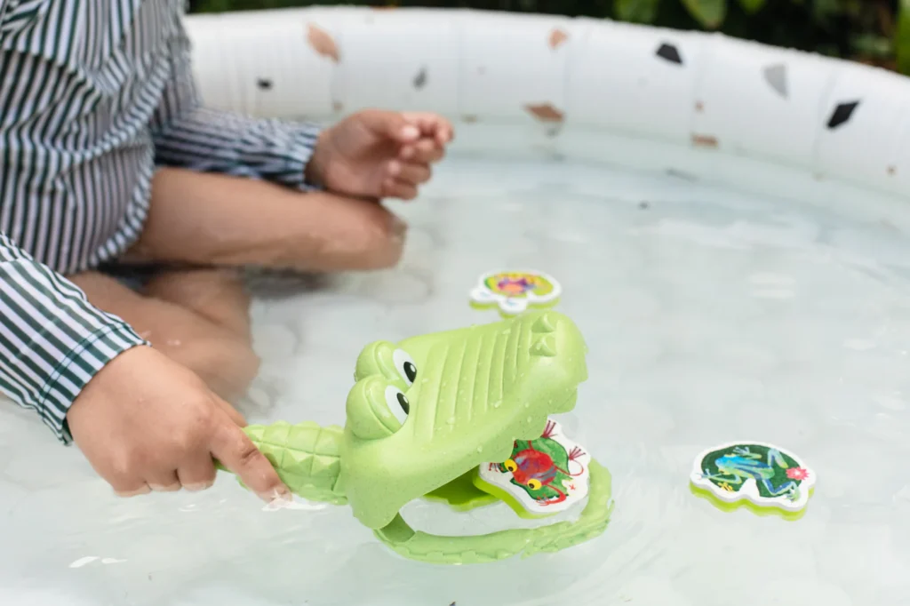 משחק אמבטיה תנין